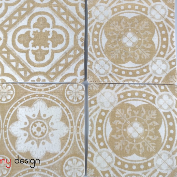 Set of 6 yellow/white coasters printed with Anciennes-Sol pattern